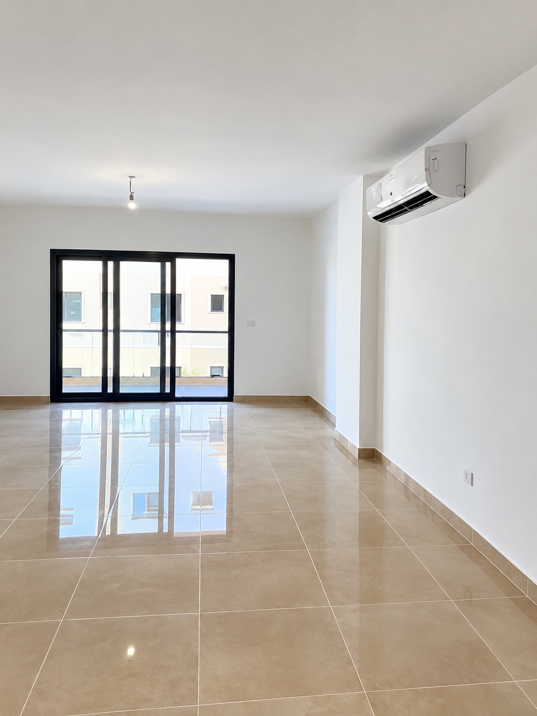 🏡 Apartment for Rent – Al Marasem moon residence  — صورة 2
