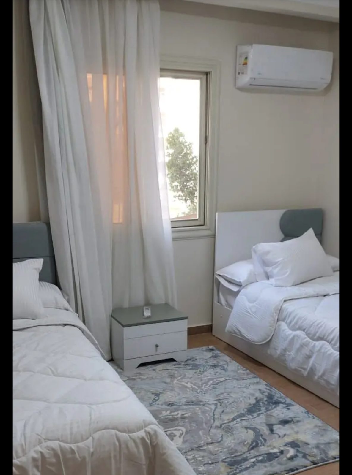 شقة فندقية مفروشة 140م للإيجار في دار مصر القرنفل | 3 غرف | 3 حمام | White Garden View — صورة 5
